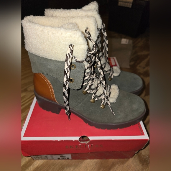 Skechers Women's Trail Troop Green And Brown Winter Boots - Picture 3 of 9